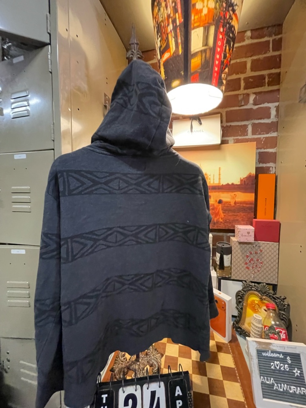 Neff 
Wolve - Picture 5 of 7